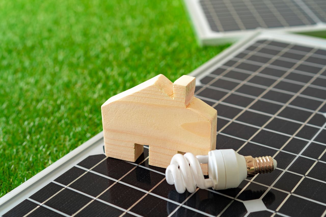 Solar Panel Powering a House